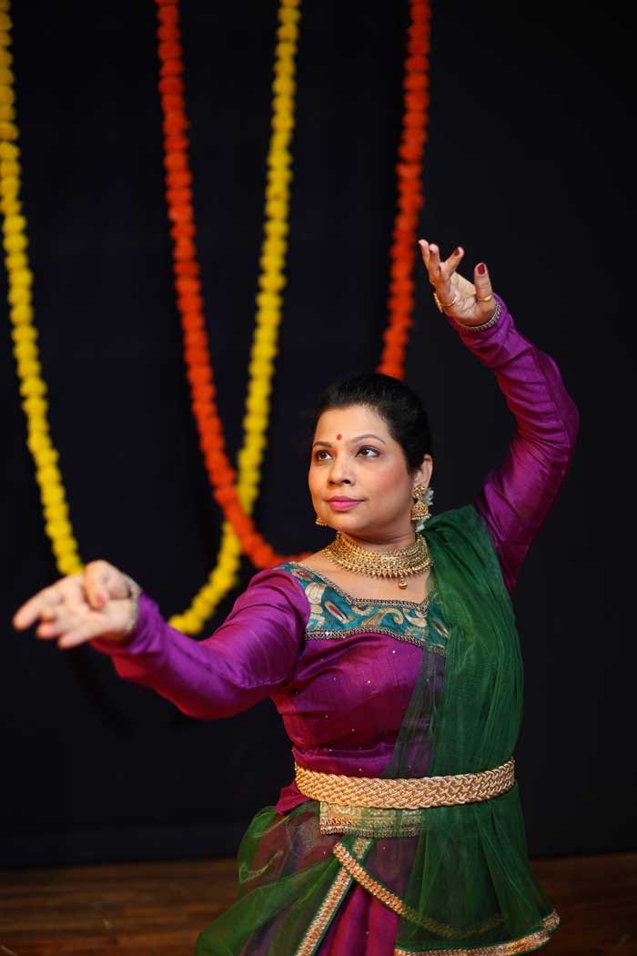 Kathak classical dance institute near airoli